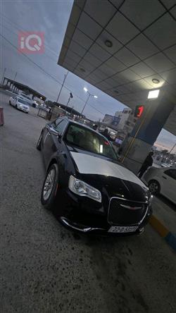 کرایسلەر 300